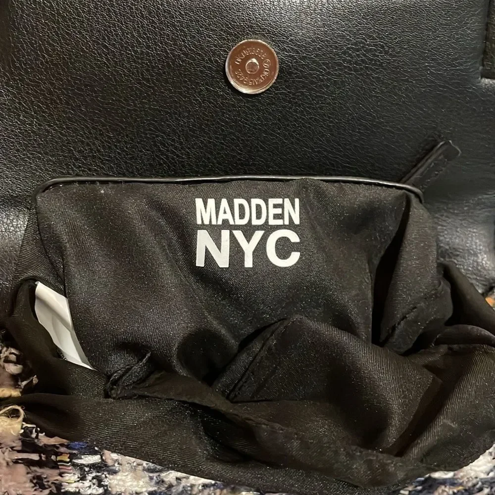 Madden NYC Black Plaid Boucle Boxy Top Handle Bag with Crossbody Strap - Picture 2 of 12